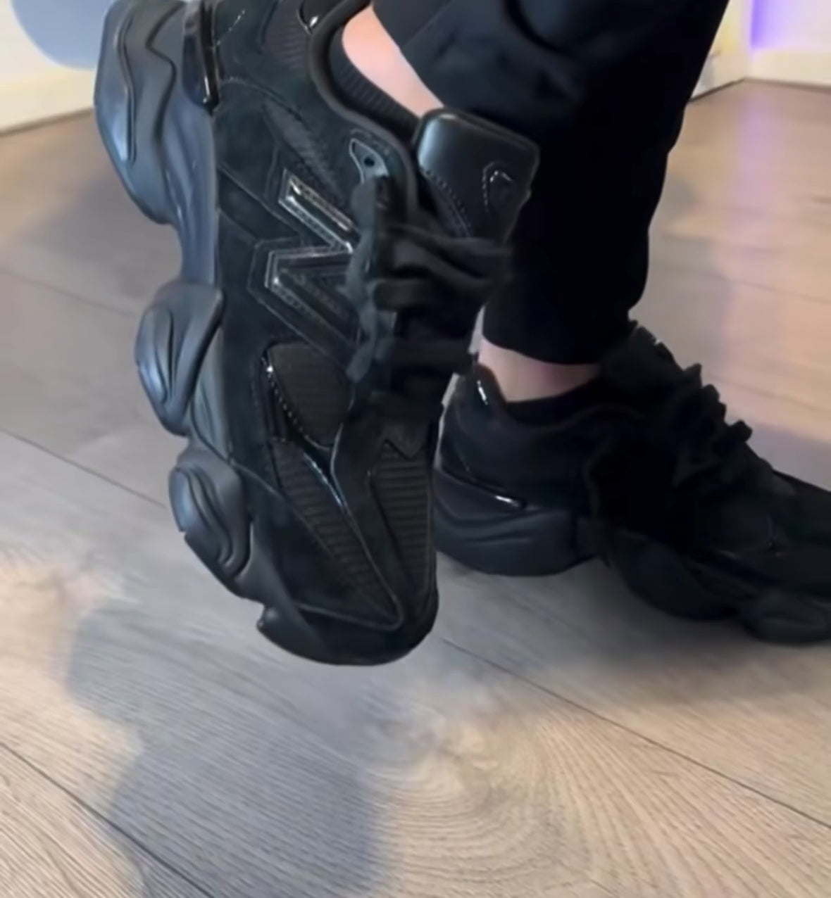 New Balance 9060 Triple Black